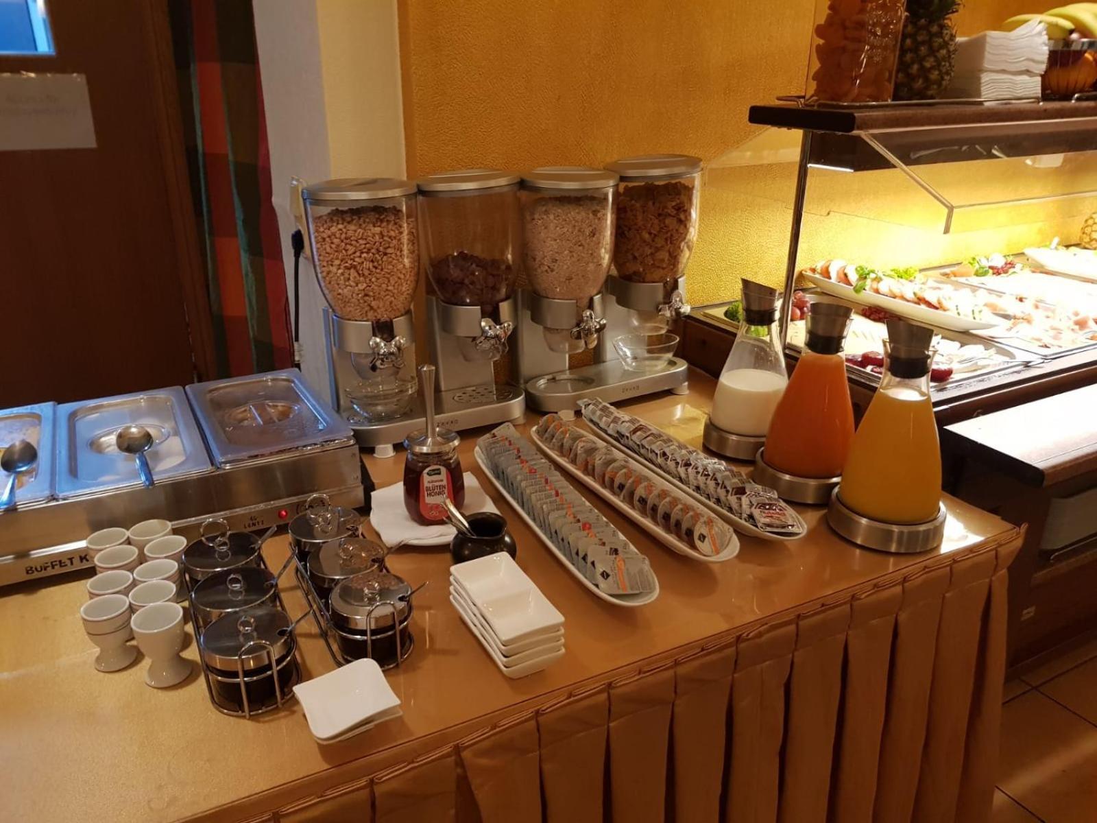 Hotel Drei Kronen Dortmund Bagian luar foto
