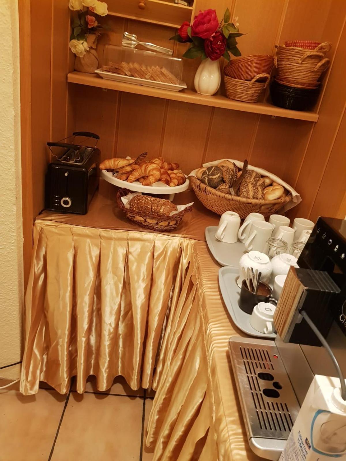 Hotel Drei Kronen Dortmund Bagian luar foto