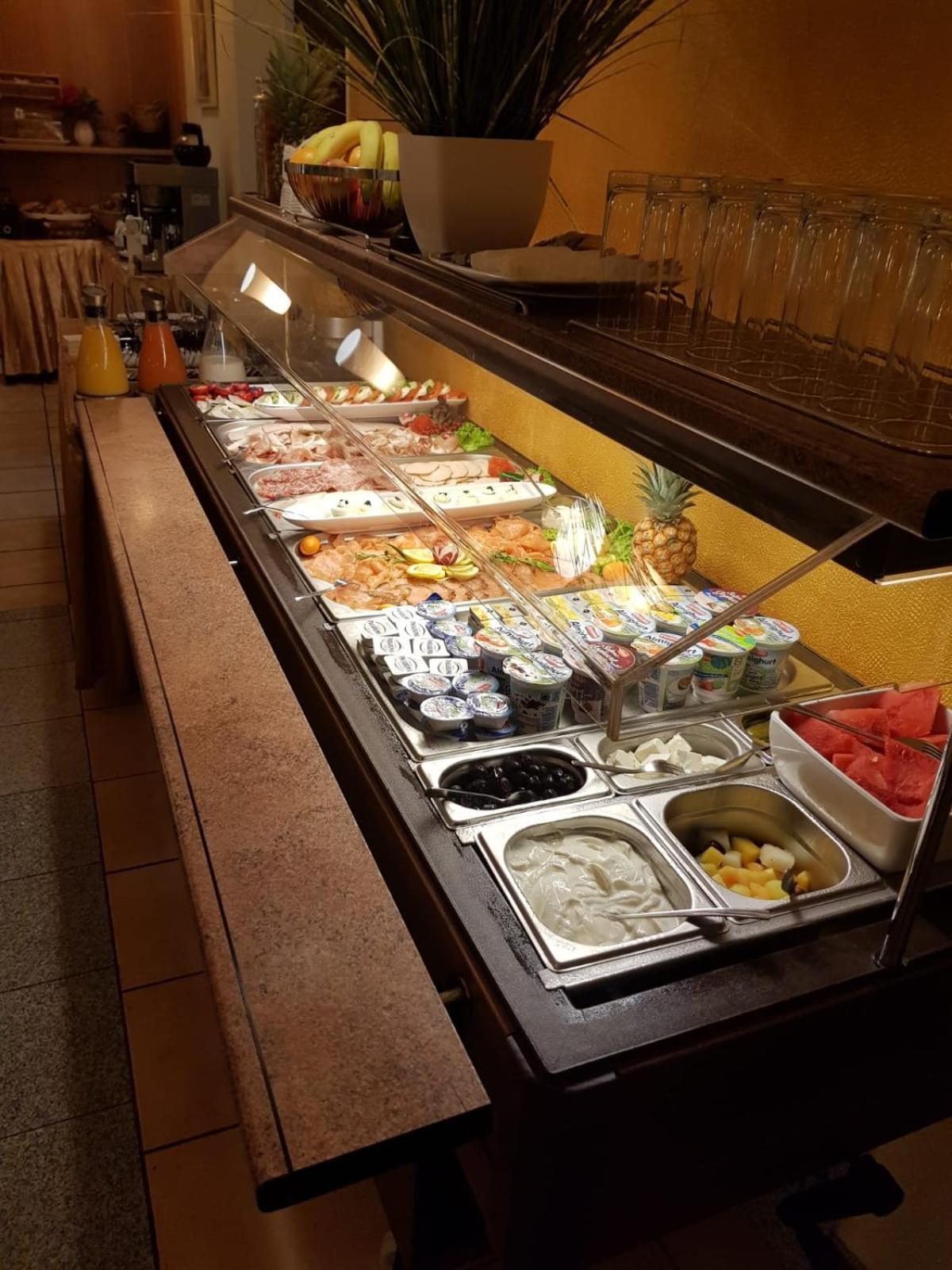 Hotel Drei Kronen Dortmund Bagian luar foto