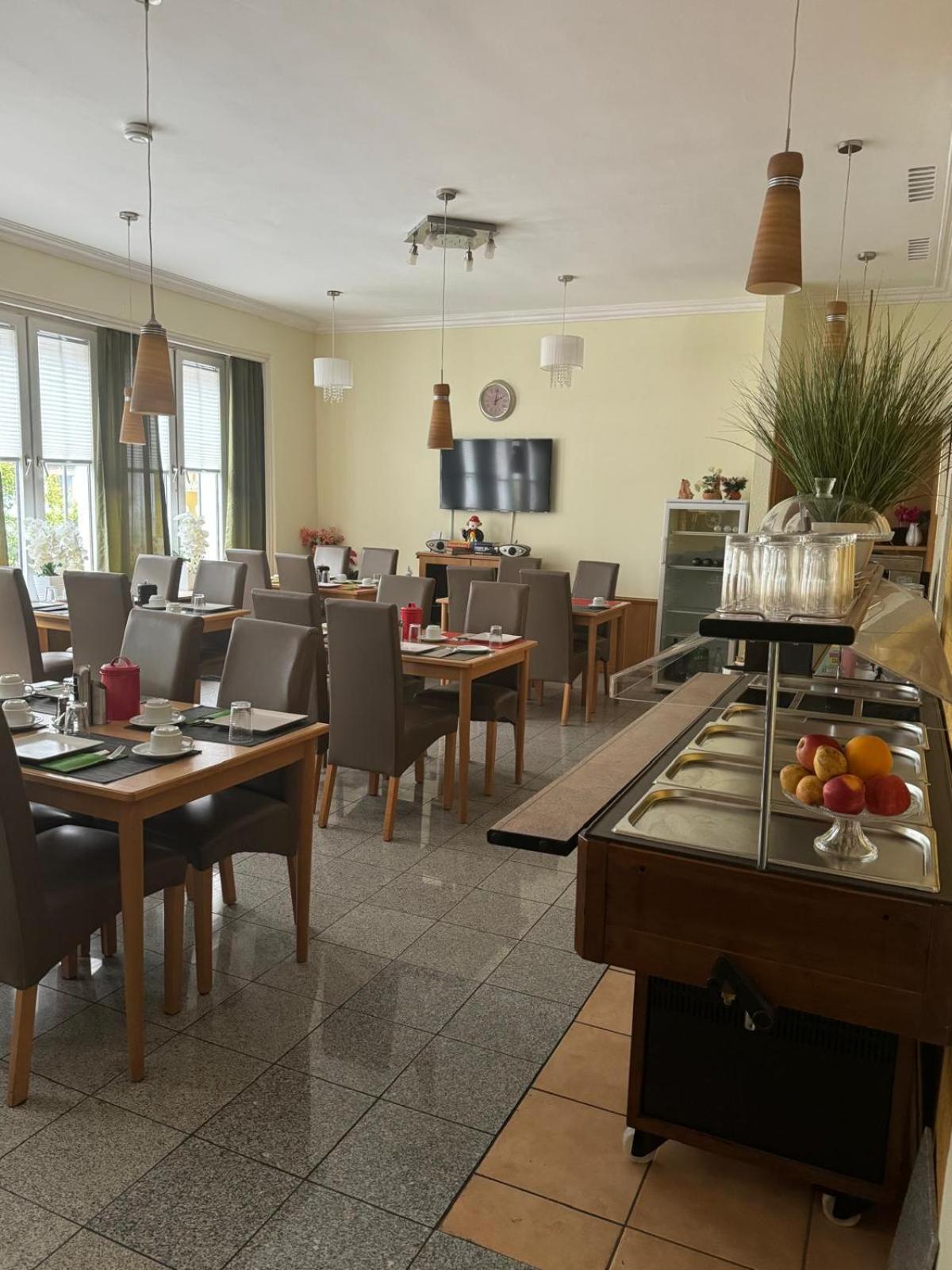Hotel Drei Kronen Dortmund Bagian luar foto