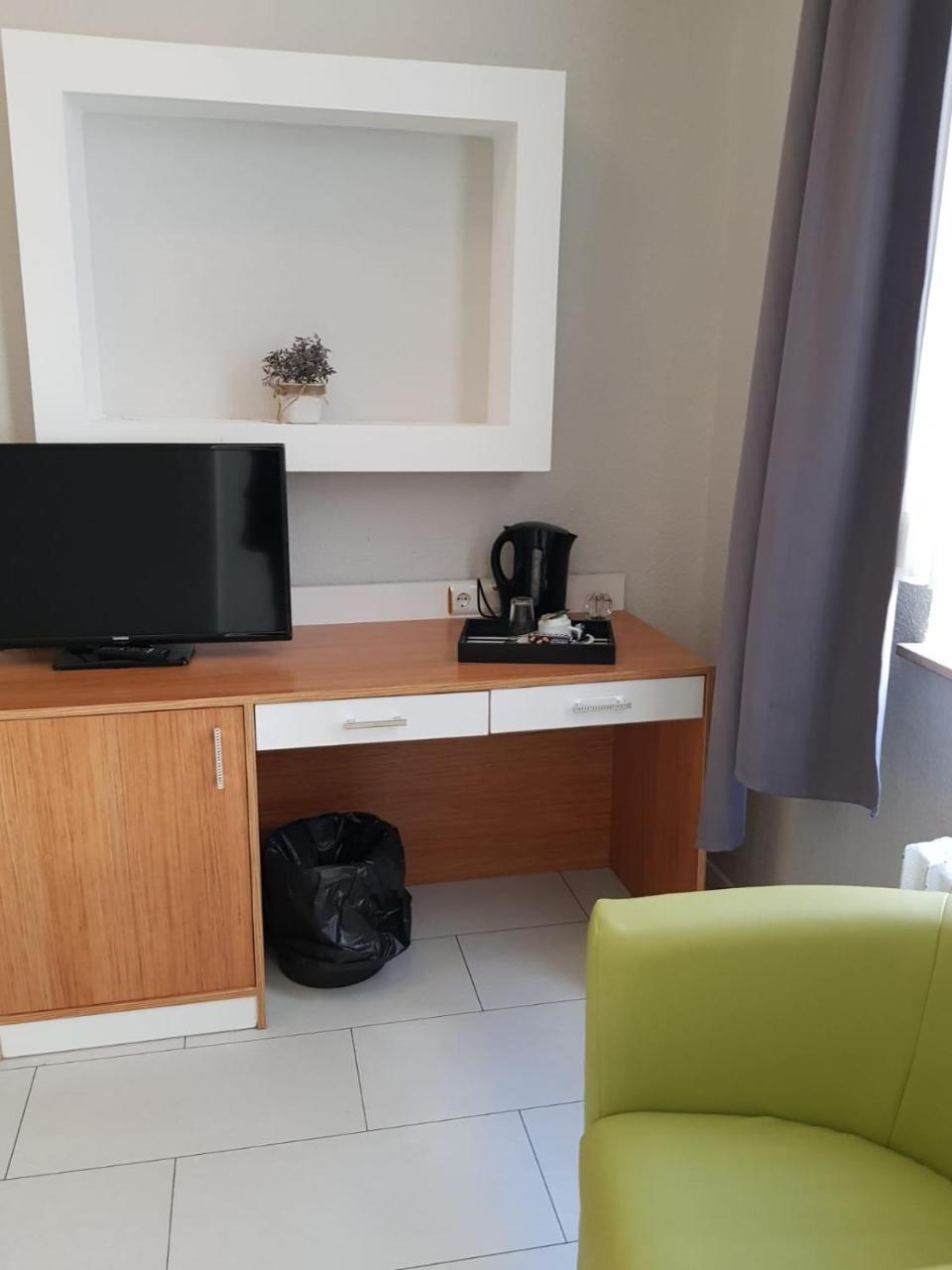Hotel Drei Kronen Dortmund Bagian luar foto